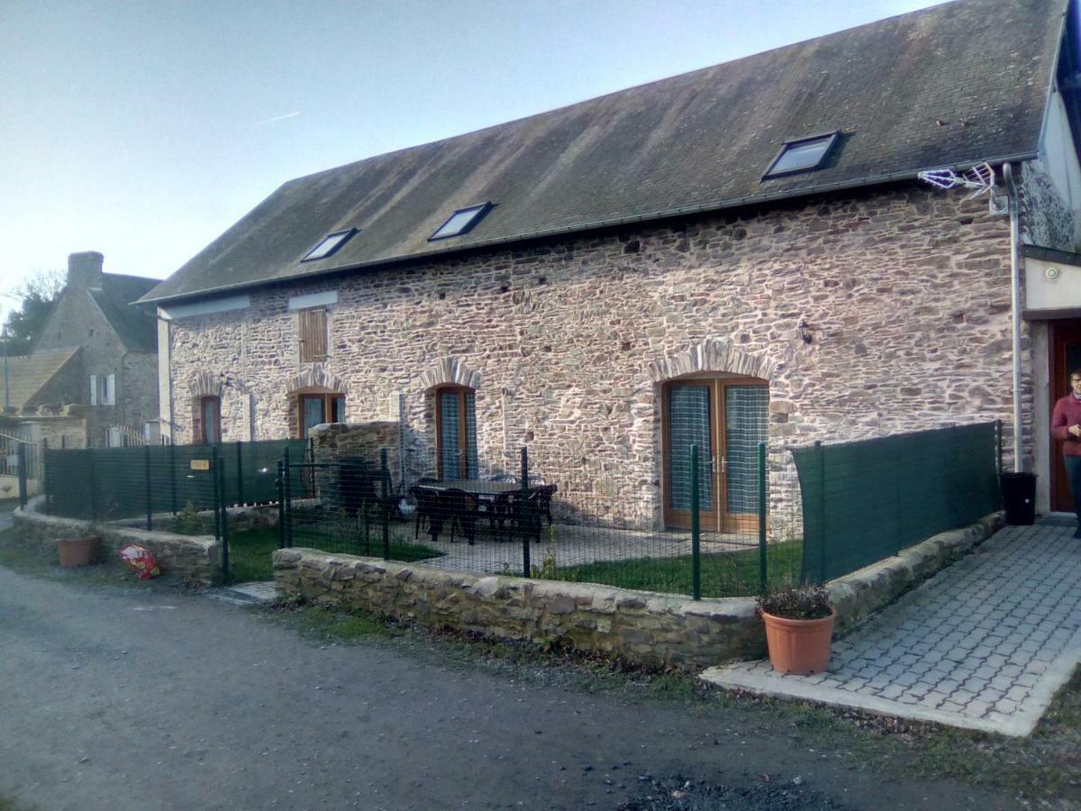 La ferme de la Baconnerie Villa Sainte-Marguerite-d'Elle Esterno foto